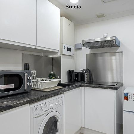 Stylish Apartment Kensington Londra Esterno foto