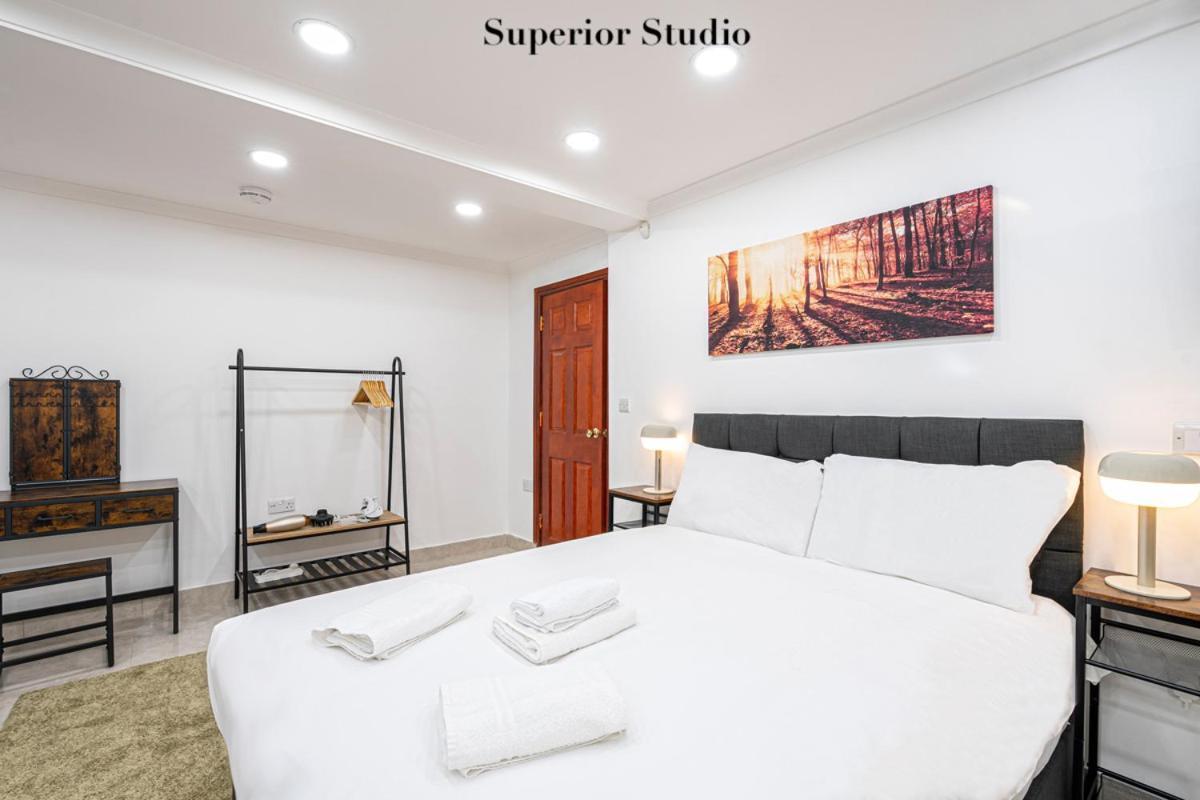 Stylish Apartment Kensington Londra Esterno foto
