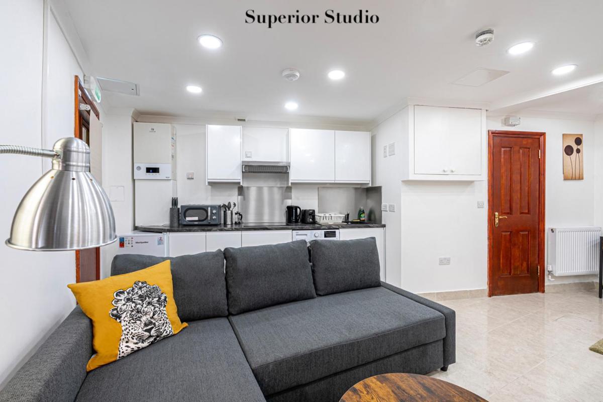 Stylish Apartment Kensington Londra Esterno foto