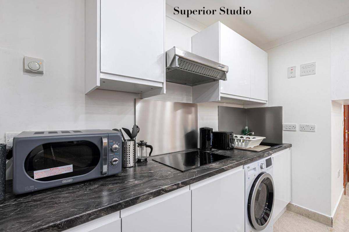 Stylish Apartment Kensington Londra Esterno foto