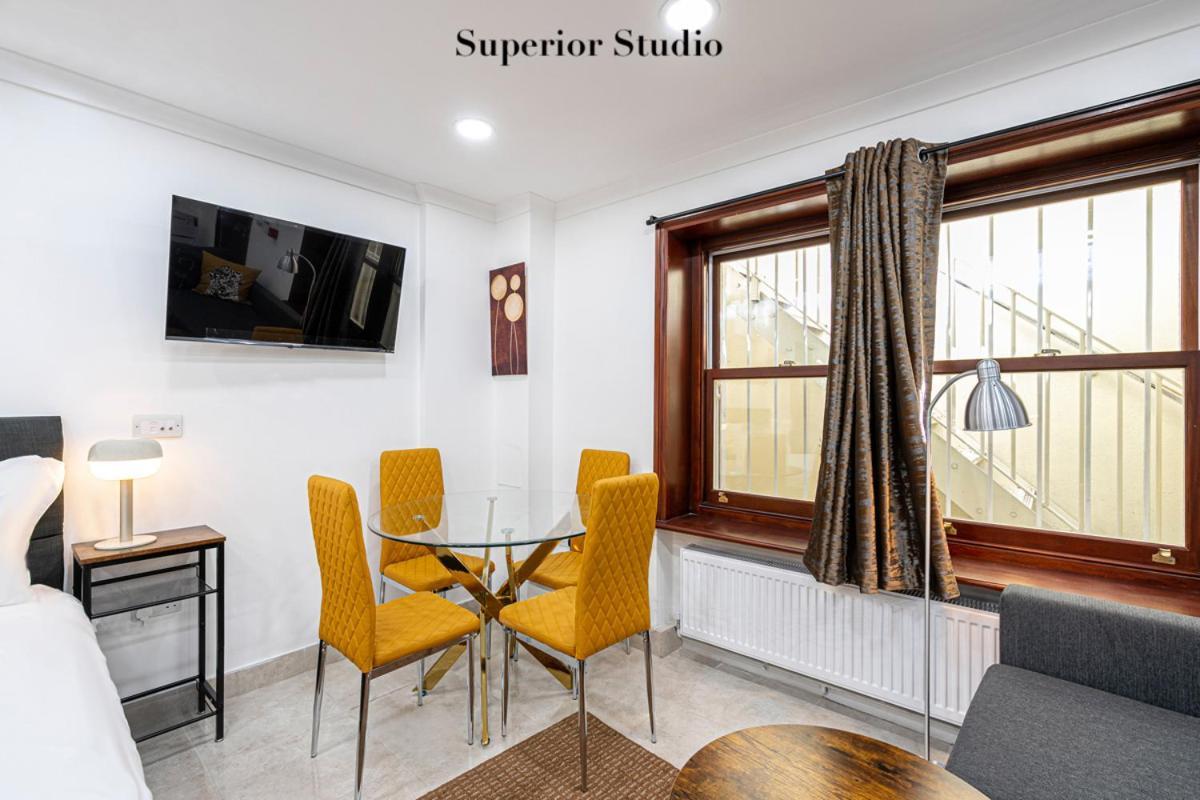 Stylish Apartment Kensington Londra Esterno foto