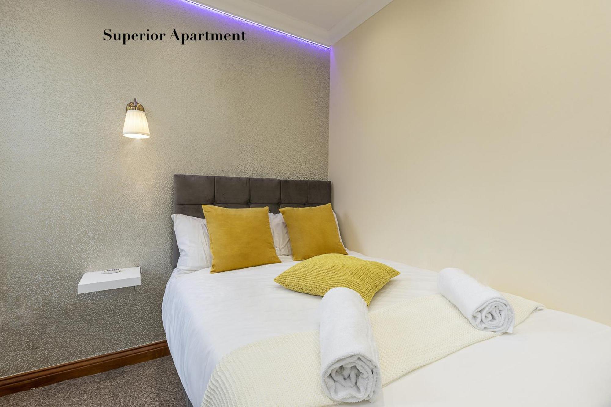 Stylish Apartment Kensington Londra Esterno foto
